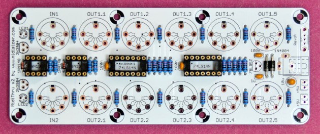 MidiThru_x2_build#07